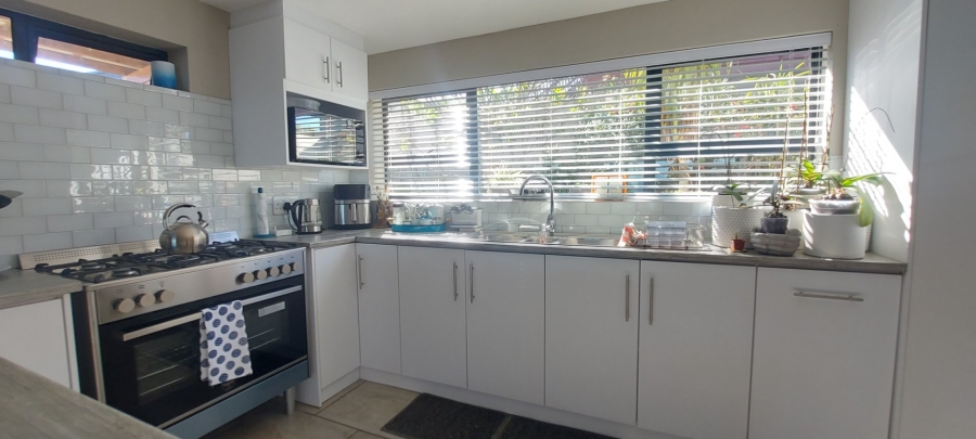 5 Bedroom Property for Sale in Dana Bay Western Cape